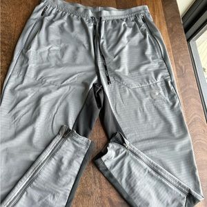 Nike, light gray, men’s running pants/joggers. SZ Small